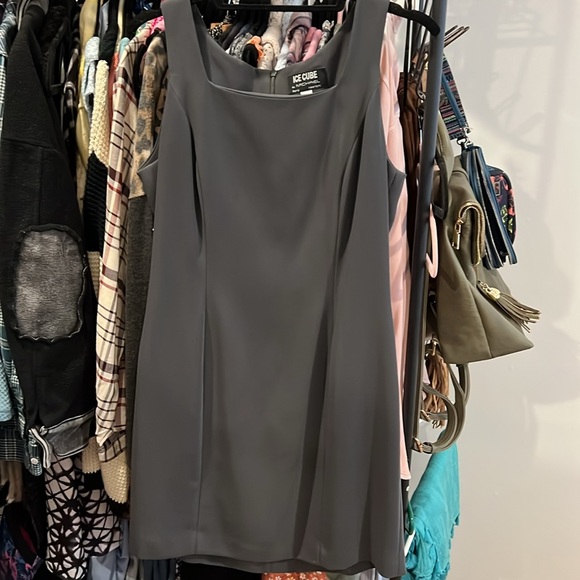 Ice cube by Michael Office Dress. Dark grey/olive. Fully lined. Zip back - Picture 3 of 6